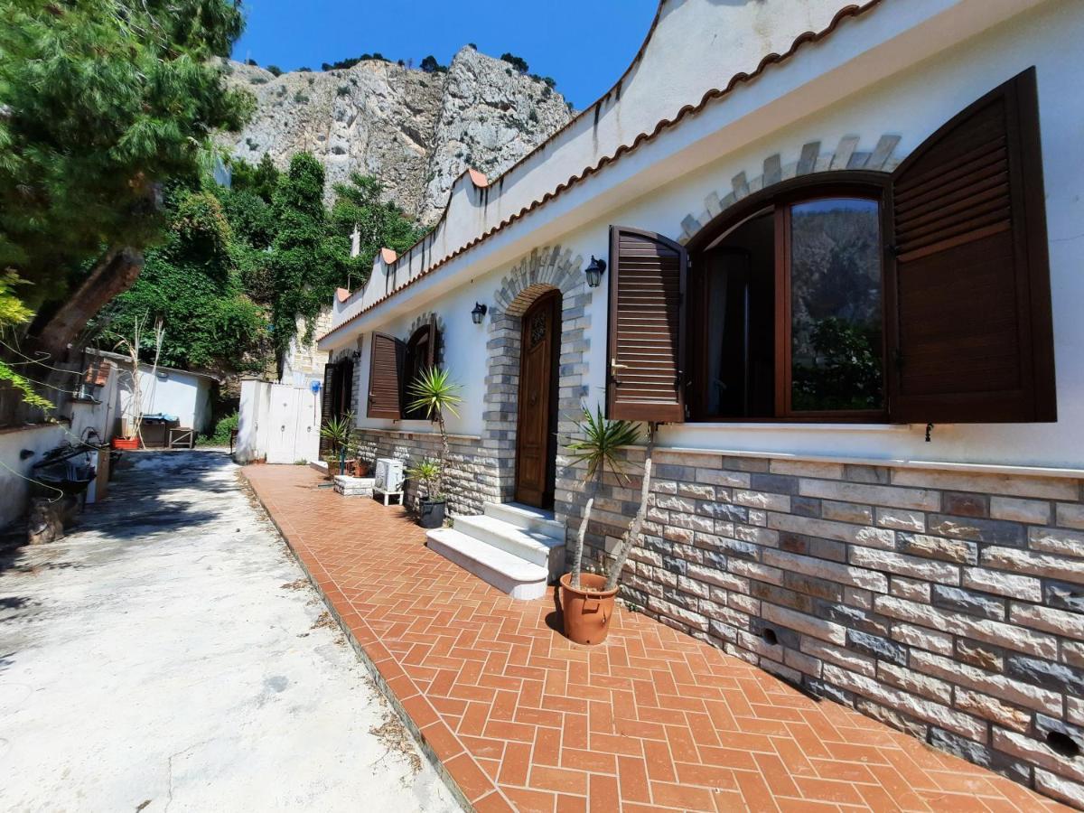 House Baldanza Villa By The Sea ปาแลร์โม ภายนอก รูปภาพ