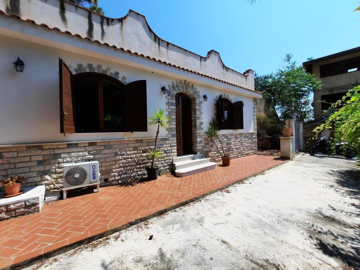 House Baldanza Villa By The Sea ปาแลร์โม ภายนอก รูปภาพ